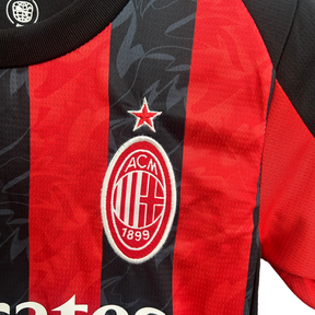 Conjunto Infantil AC Milan home 25/06